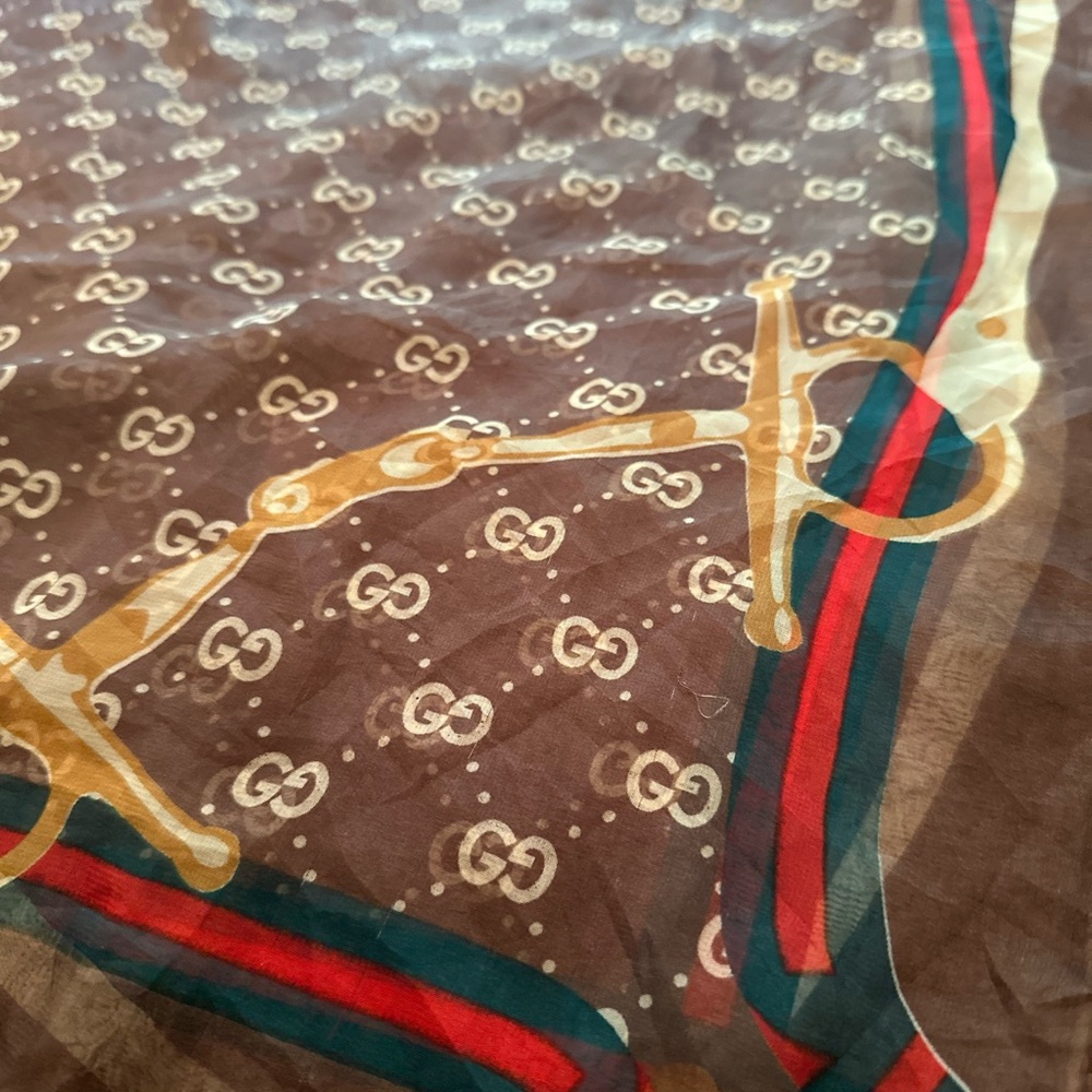 ALREADY SOLD ! ! Vintage Gucci Scarf/ wrap Ophidia horsebit design
